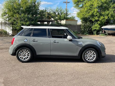 Used 2015 MINI Cooper S image 2