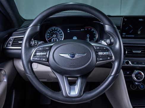 Used 2022 Genesis G70 2.0T image 14