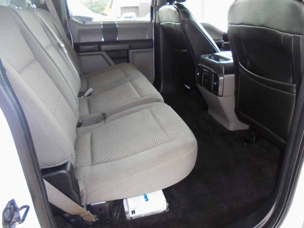 Used 2016 Ford F150 XLT AWD/4WD image 10