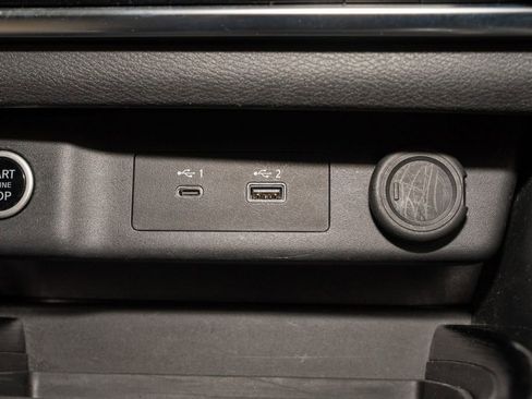 Used 2023 Nissan Rogue SV image 14