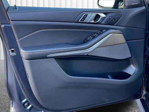 Used 2020 BMW X5 M50i w/ Premium Package image 16