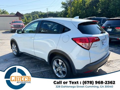 Used 2017 Honda HR-V EX image 7