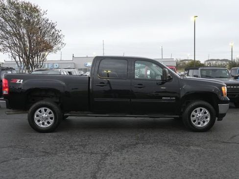 Used 2014 GMC Sierra 2500 SLE w/ SLE Preferred Package image 5