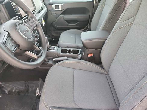 New 2026 Jeep Gladiator Sport AWD/4WD image 15