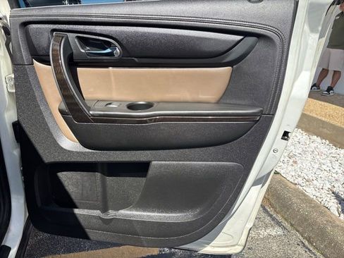 Used 2015 GMC Acadia SLT FWD image 54