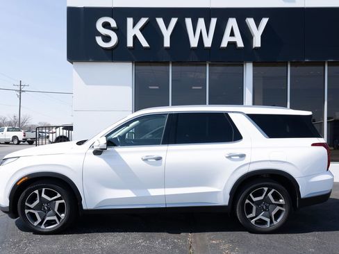 Used 2024 Hyundai Palisade SEL AWD/4WD image 2