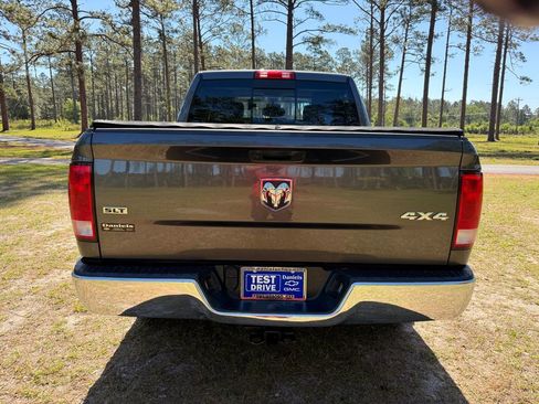 Used 2019 RAM 1500 Classic SLT AWD/4WD image 4