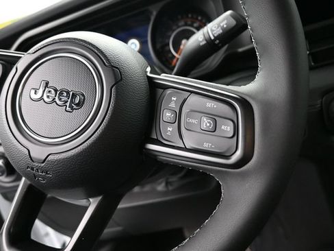 New 2026 Jeep Gladiator Sport AWD/4WD image 18