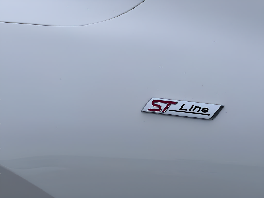 Used 2026 Ford Escape ST-Line FWD image 36