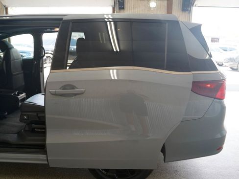 Used 2024 Honda Odyssey Sport image 35