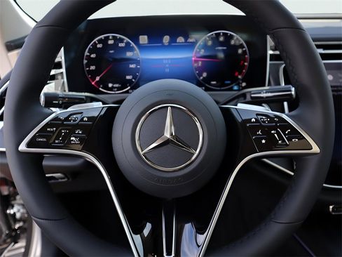 New 2026 Mercedes-Benz E 350 4MATIC Sedan image 33