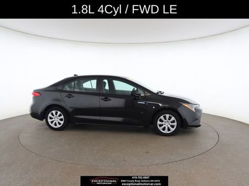 Used 2021 Toyota Corolla LE image 24