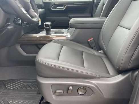 New 2026 Chevrolet Silverado 1500 RST w/ Dark Appearance Package AWD/4WD image 15
