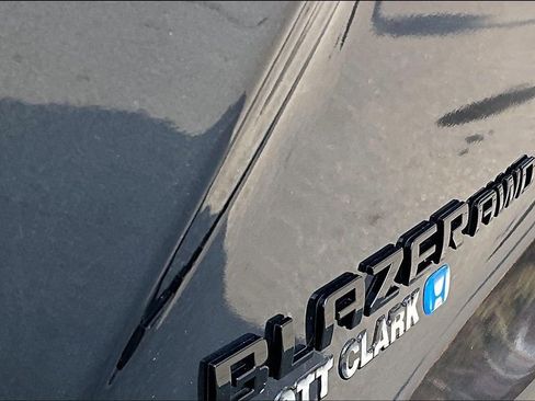 Used 2022 Chevrolet Blazer LT image 22