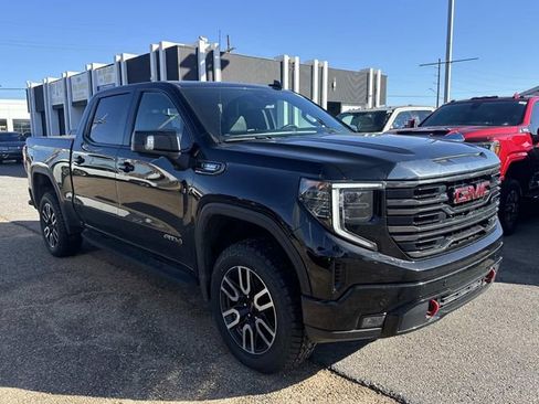 Used 2023 GMC Sierra 1500 AT4 w/ AT4 Premium Package image 4