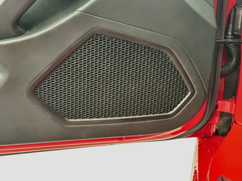 Used 2021 Lamborghini Huracan EVO RWD image 19