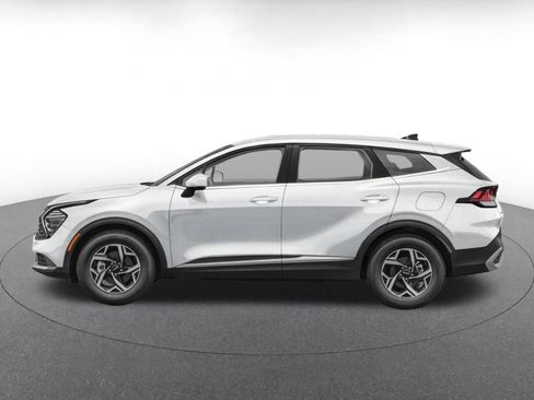Used 2025 Kia Sportage LX AWD/4WD image 3