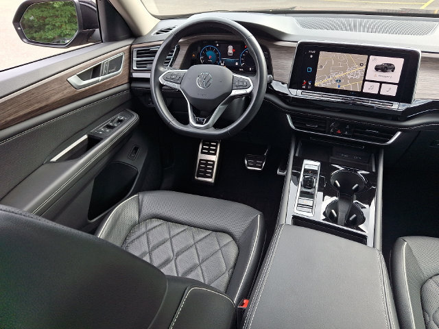Used 2024 Volkswagen Atlas SEL Premium R-Line AWD/4WD image 14