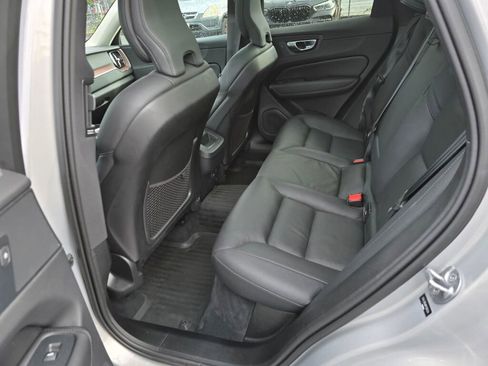 Used 2023 Volvo XC60 B5 Plus w/ Climate Package image 17