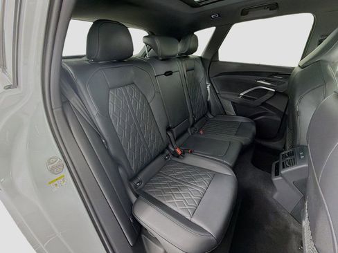 Certified 2025 Audi SQ5 Premium Plus image 29