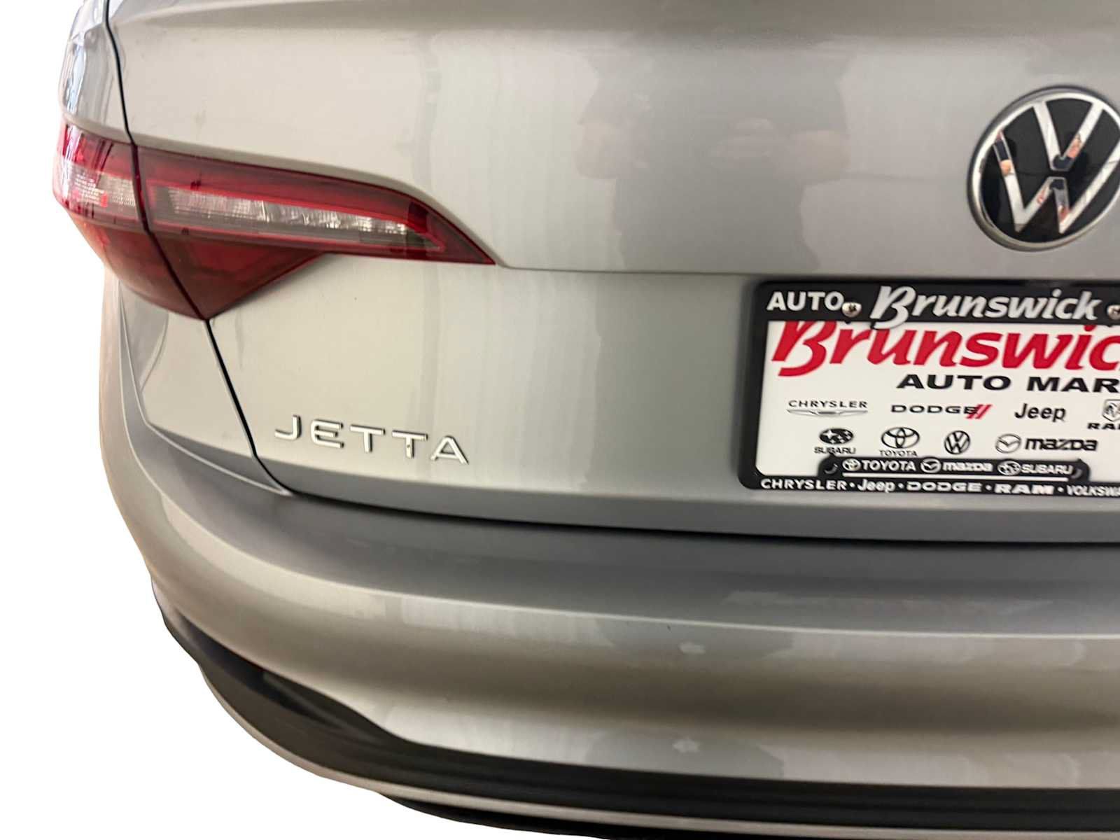 Certified 2023 Volkswagen Jetta S FWD image 8