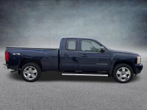 Used 2011 Chevrolet Silverado 1500 LT w/ All-Star Edition AWD/4WD image 6