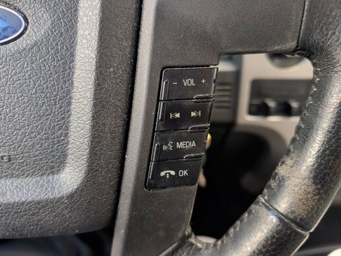 Used 2013 Ford F150 XLT w/ Luxury Equipment Group image 8