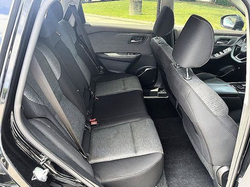 Certified 2021 Nissan Rogue SV AWD/4WD image 14