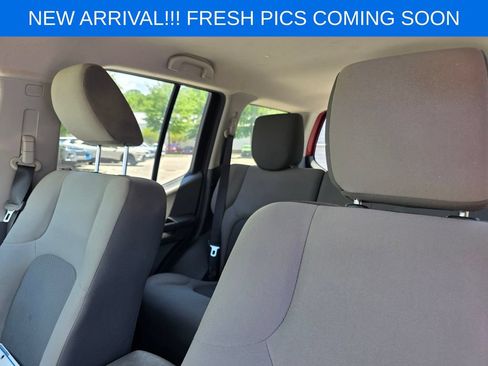 Used 2015 Nissan Xterra X RWD image 9