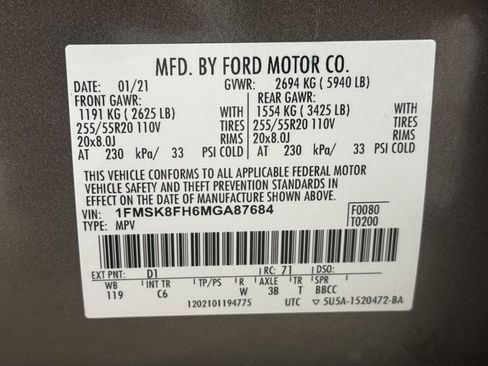 Used 2021 Ford Explorer Limited w/ Equipment Group 301A AWD/4WD image 29