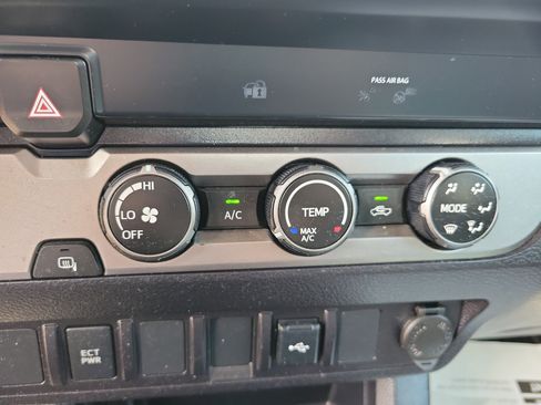 Certified 2021 Toyota Tacoma SR image 22