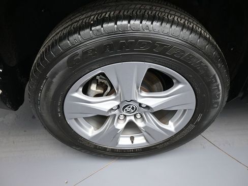 Used 2023 Toyota RAV4 XLE w/ Convenience Package AWD/4WD image 12