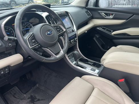 Used 2022 Subaru Ascent Limited w/ Technology Package image 12