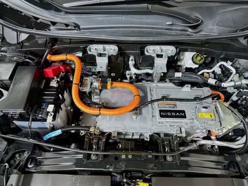 Used 2023 Nissan Ariya AWD image 34