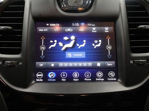 Used 2022 Chrysler 300 S w/ Comfort Group RWD image 31