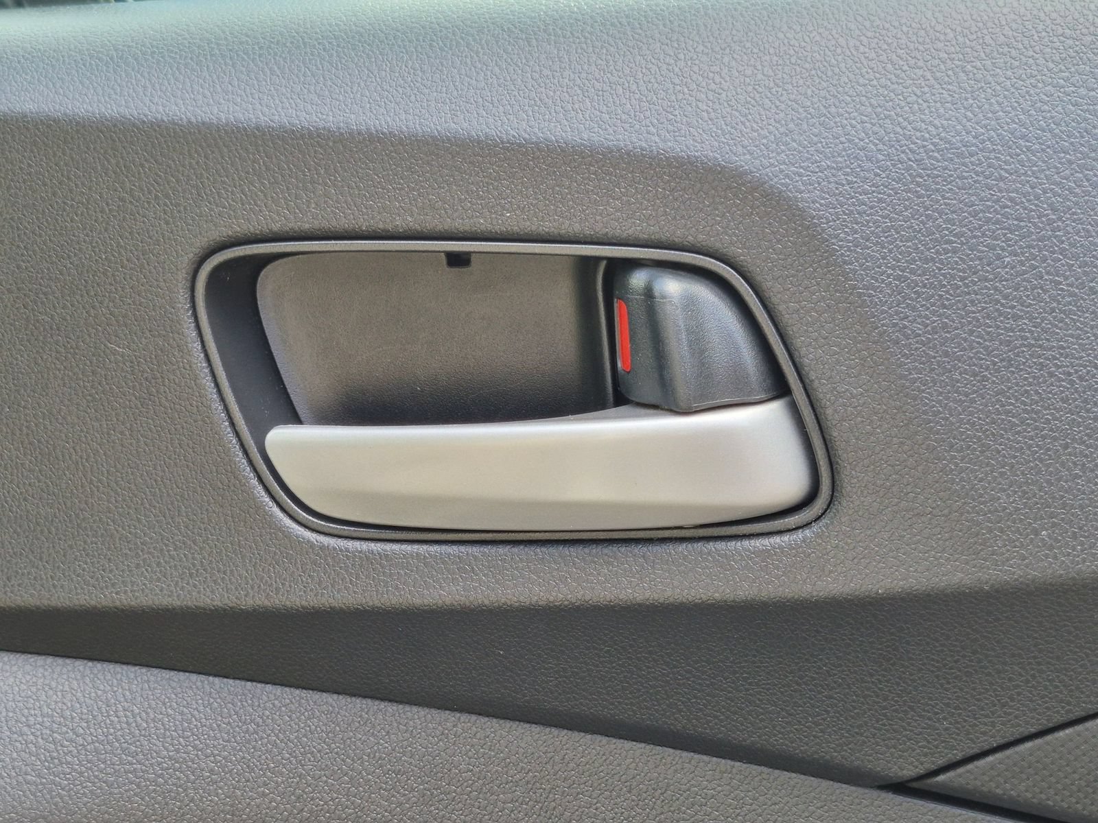 Used 2016 Honda CR-V SE image 34
