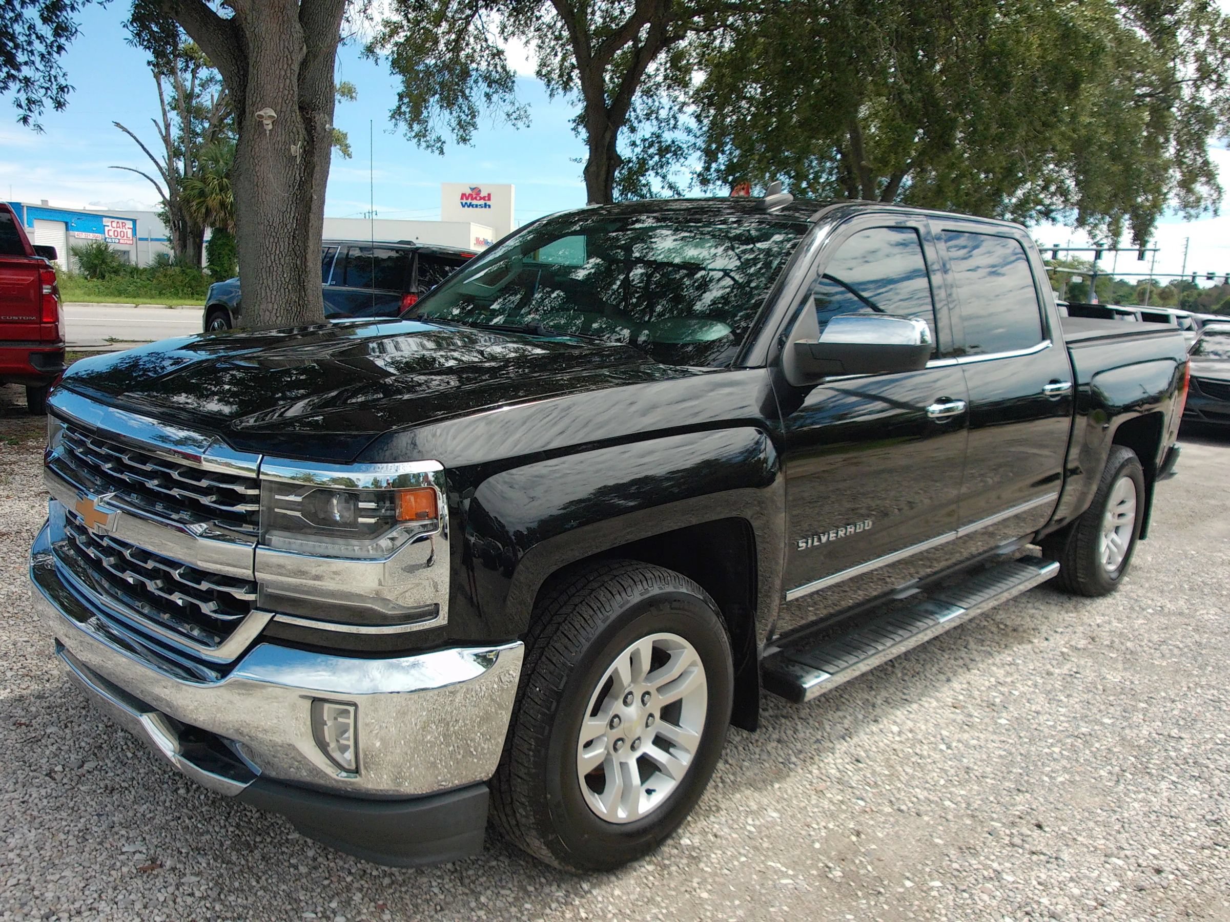 Used 2018 Chevrolet Silverado 1500 LTZ RWD image 1