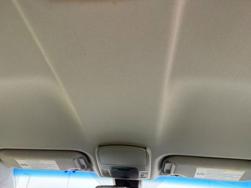 Used 2018 Toyota Camry SE image 15