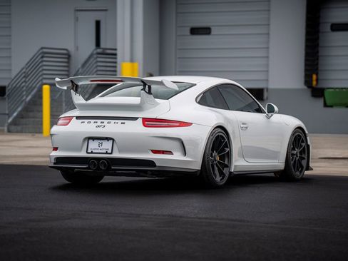 Used 2014 Porsche 911 GT3 image 12
