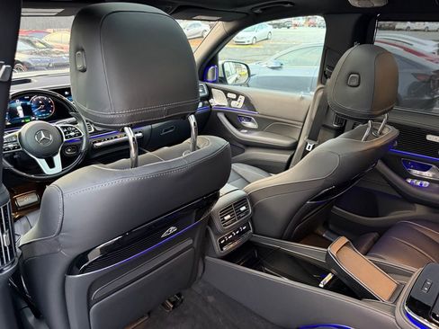 Used 2023 Mercedes-Benz Maybach GLS 600 4MATIC image 26