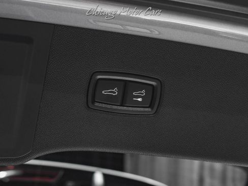 Used 2025 Porsche Cayenne GTS image 59