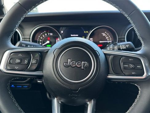 Certified 2023 Jeep Wrangler Unlimited Sahara image 23