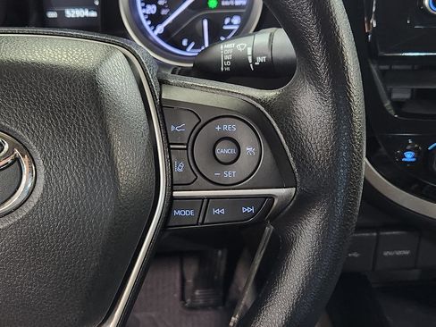 Used 2022 Toyota Camry LE FWD image 50