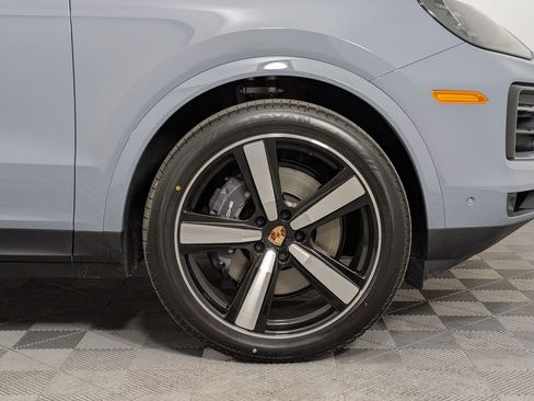 Used 2026 Porsche Cayenne image 14