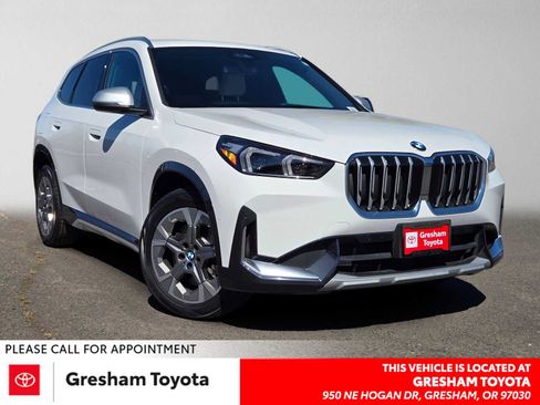 Used 2023 BMW X1 xDrive28i w/ Convenience Package AWD/4WD image 1