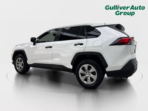 Used 2023 Toyota RAV4 LE FWD image 4