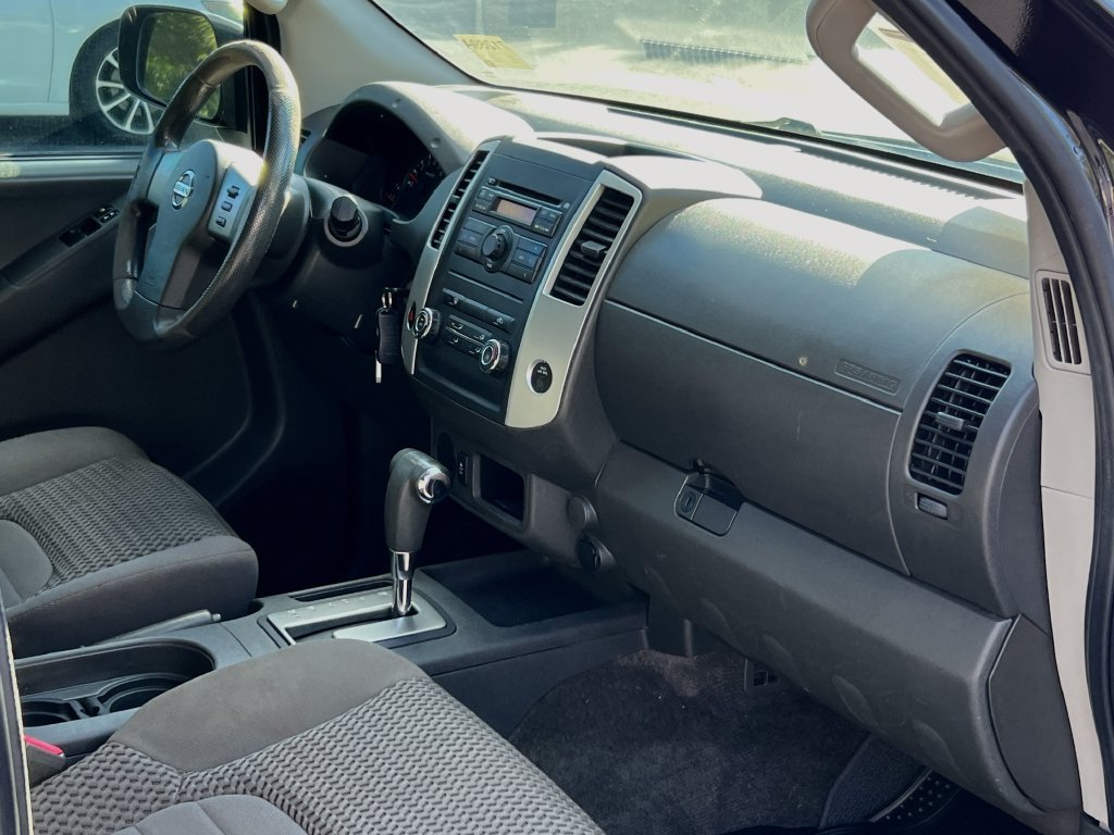 Used 2012 Nissan Frontier SV RWD image 18