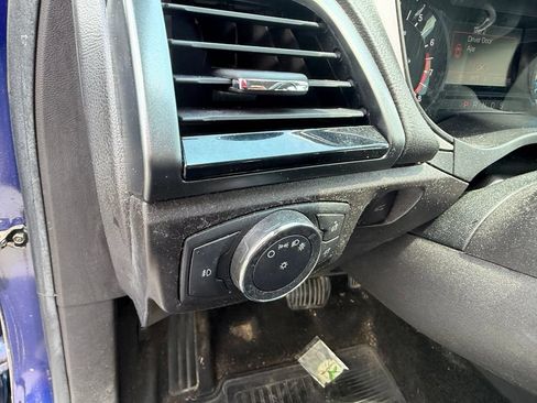 Used 2016 Ford Fusion SE w/ Equipment Group 201A FWD image 14