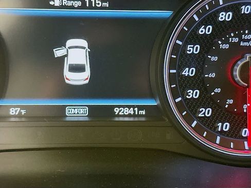 Used 2019 Genesis G70 2.0T Advanced w/ Sport Package image 20