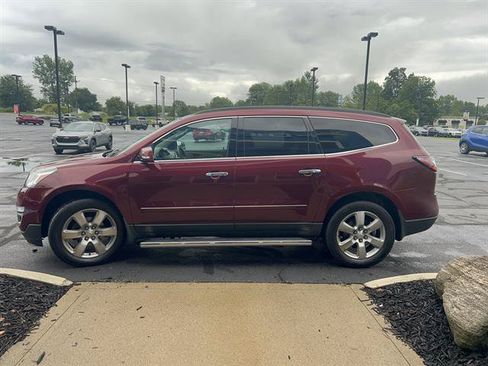 Used 2017 Chevrolet Traverse Premier AWD/4WD image 4